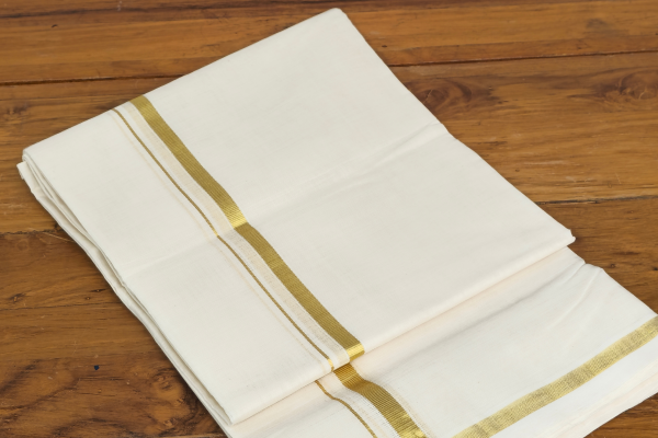 0.5 inch Golden bordered Men’s Dothi