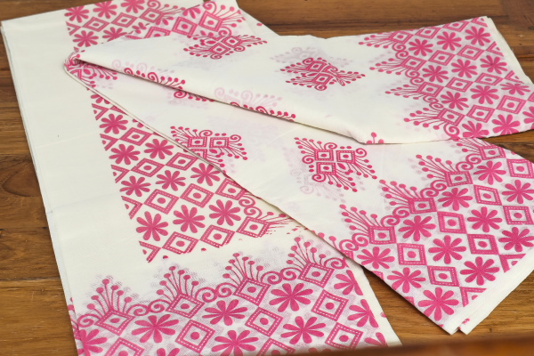 Pink printed design single set Dothi (Mundum neriyathum)
