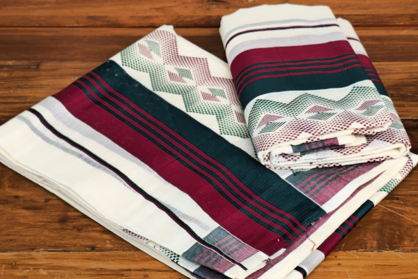 Green and Maroon colored with printed design single set Dothi (Mundum neriyathum)