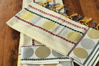 Maroon + Green with Gold/Silver Putta design single set Dothi (Mundum neriyathum)